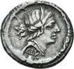 Denar des D. Iunius Silanus mit Darstellung der Victoria in einer Biga